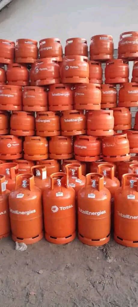 Mega order ( refilled new total cylinders 50 pieces )