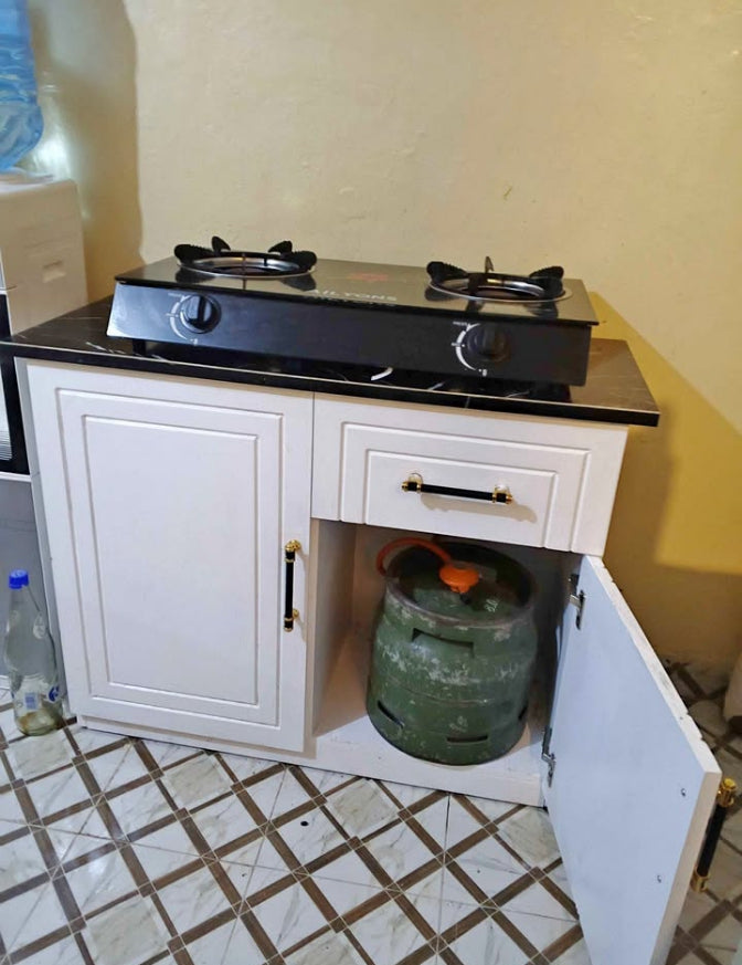 Kitchen cabinet set